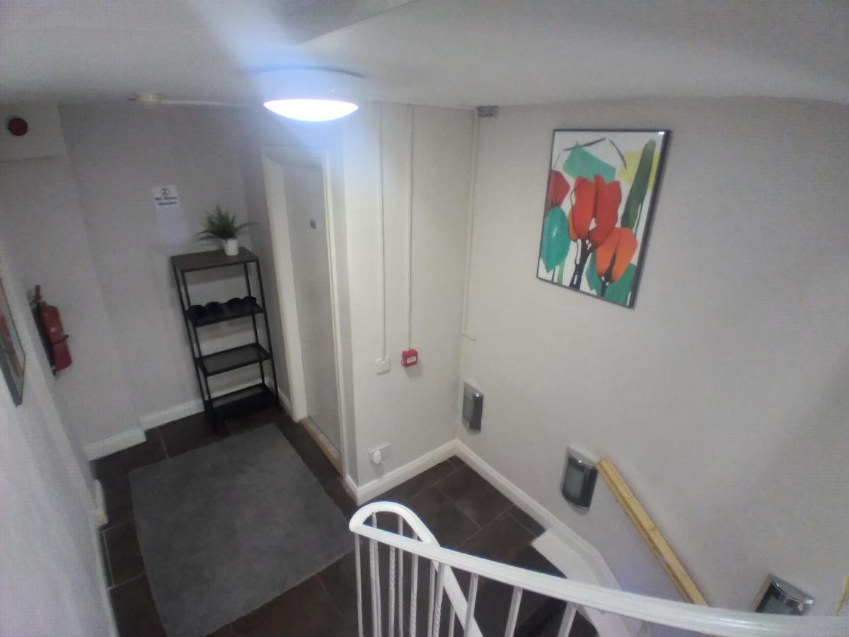 Up Stairs Double Apartment Innishannon Mariners Rest Корк Екстериор снимка